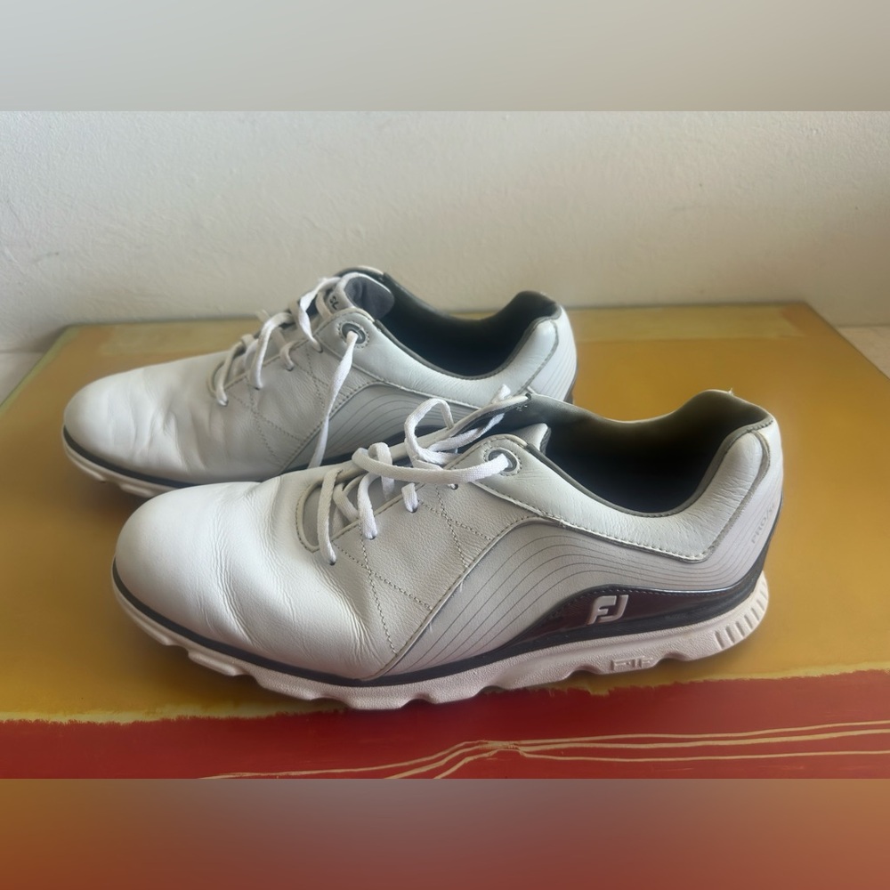 FootJoy Pro SL White Leather Spiked Golf Shoes Size 12